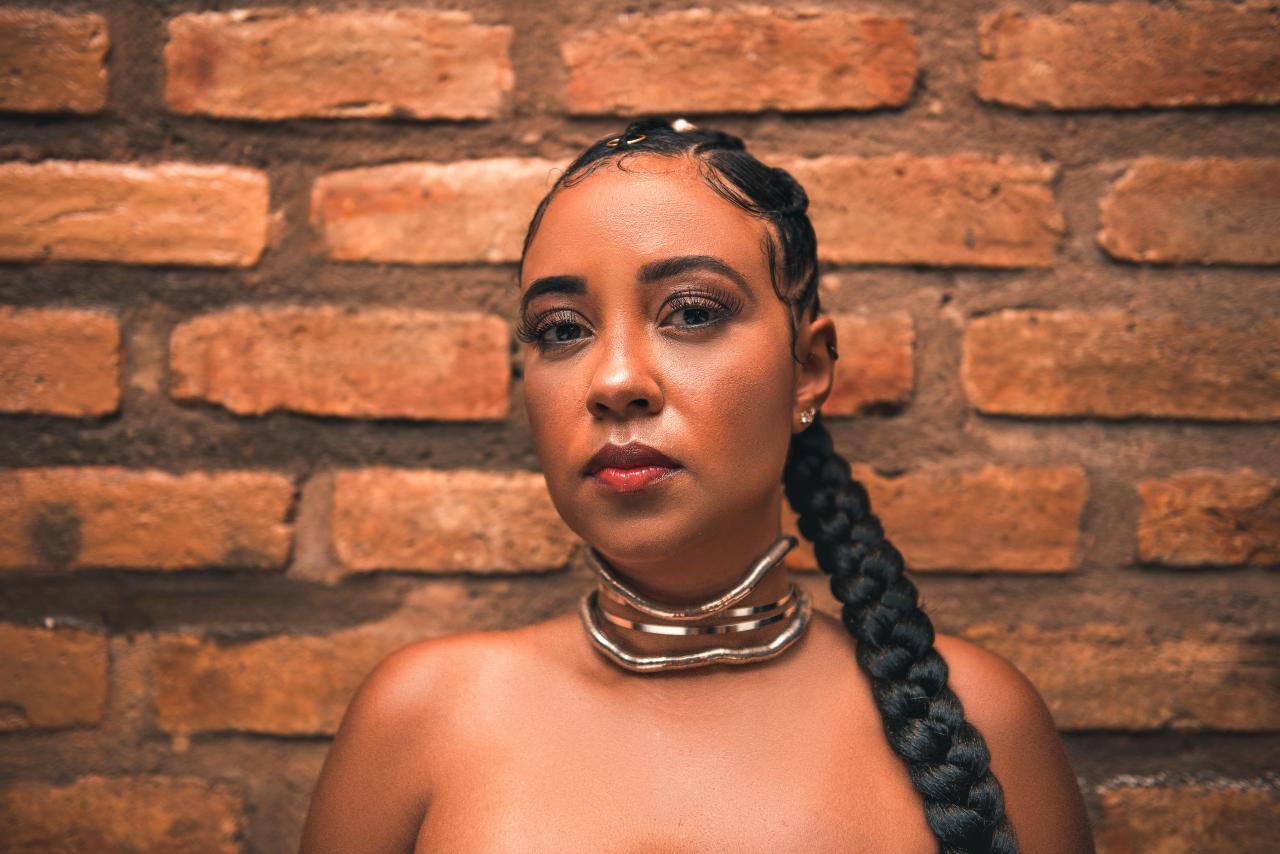 Aiace, cantora e compositora baiana, participa de festival em Medellín, na Colômbia
