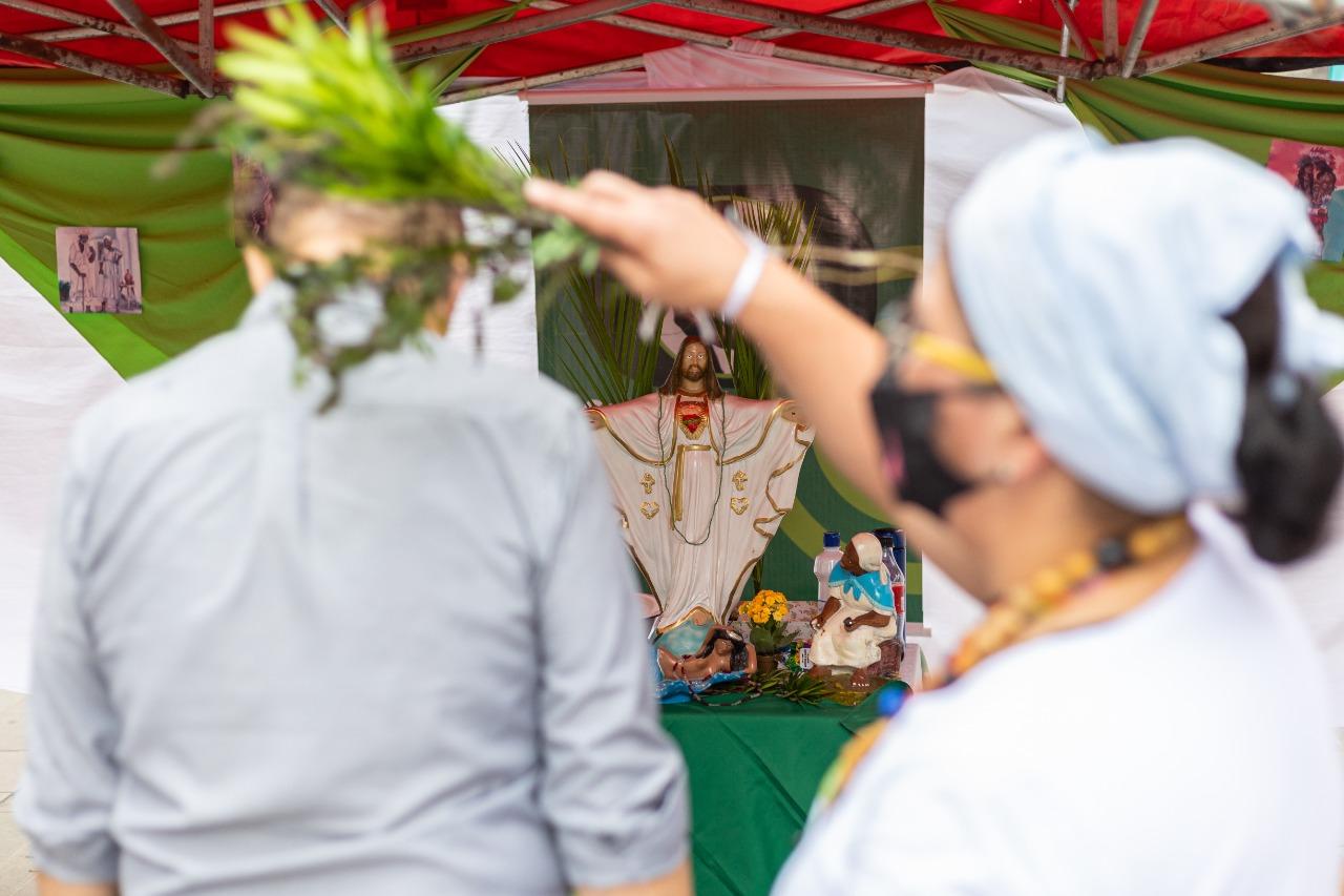 Dia de Natal, 25 de dezembro, também é Dia de Oxalá, sincretizado com Jesus Cristo