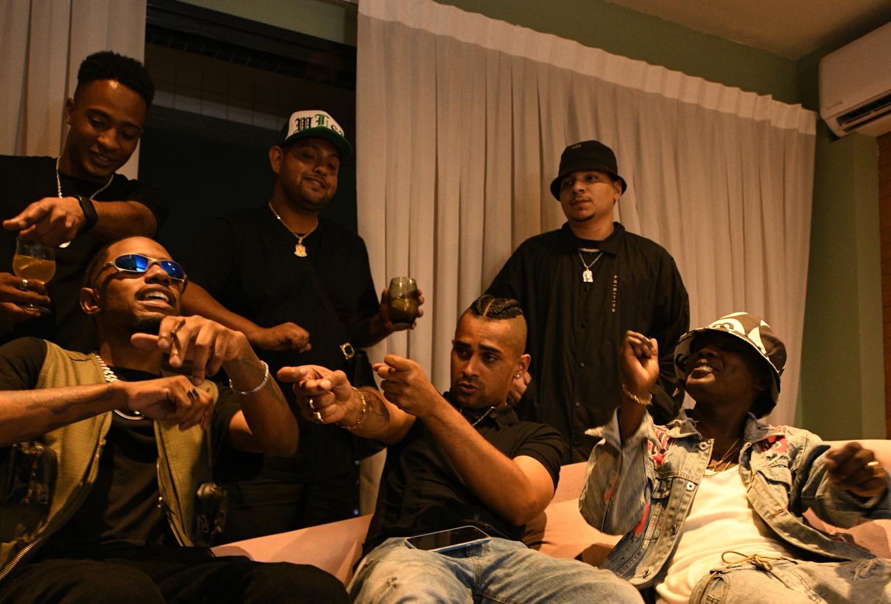 Grupo Saint Crop lança single de trap com participação de artista angolano e produção da A Braba Records