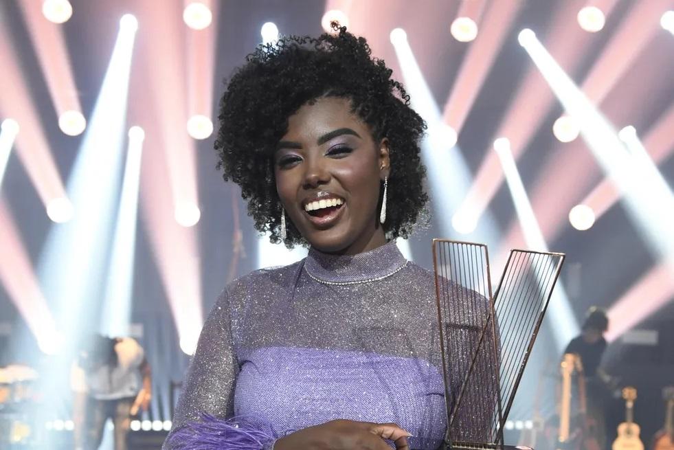Keilla Júnia é a campeã do “The Voice Brasil”