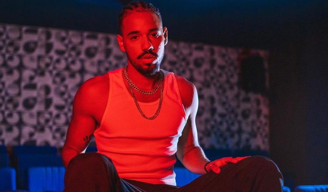 Tornar-se negro através da música: Renan Ricio usa rap como viagem de autoconsciência