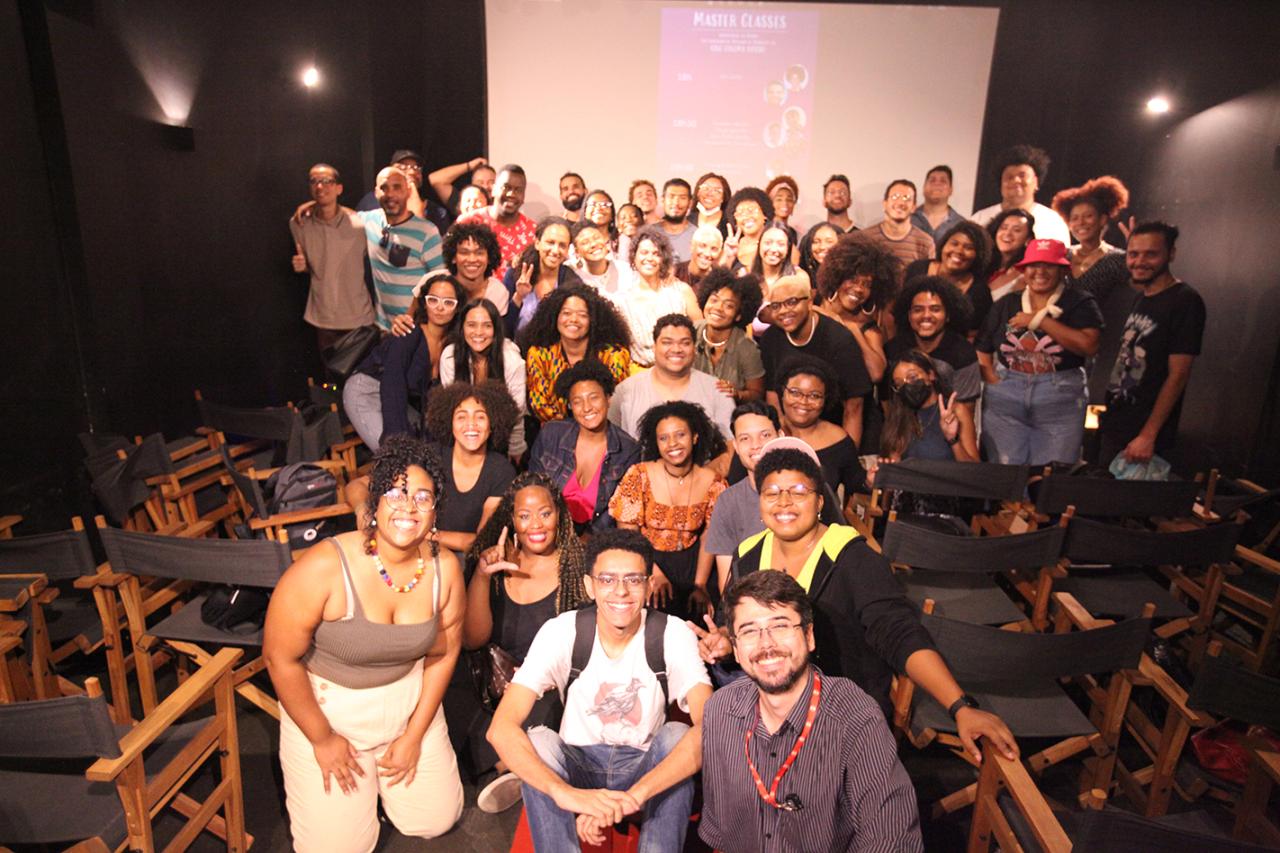 Cinema Nosso promove capacitação em comunicação e cultura digital para mulheres pretas de municípios fluminenses através do projeto LAB CN