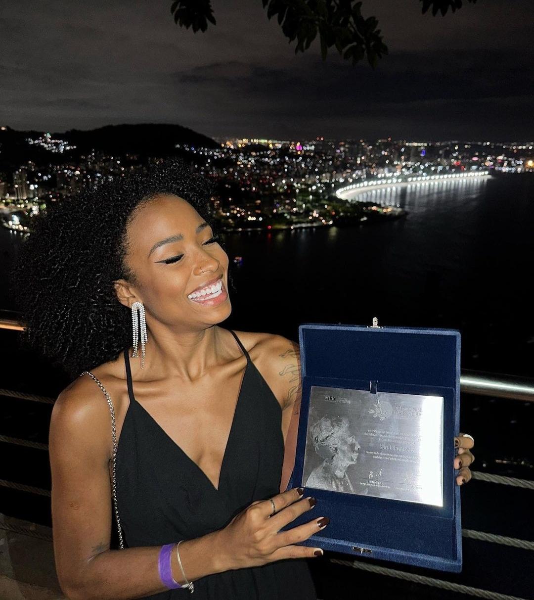 Sarah Fonseca recebe Prêmio Nise da Silveira por papel de destaque como empresária: 