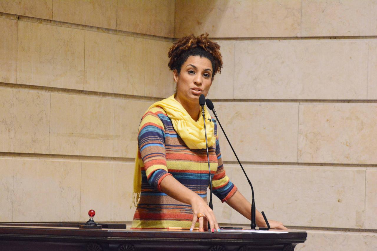 PF captura conversa sobre assassinato de Marielle em operação de fraude em cartões de vacina