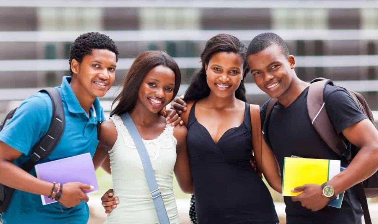 Mover firma parceria com a Fundação de Apoio à Universidade de São Paulo (FUSP) e contribui com bolsas de R$ 800 para alunos pretos e pardos da USP