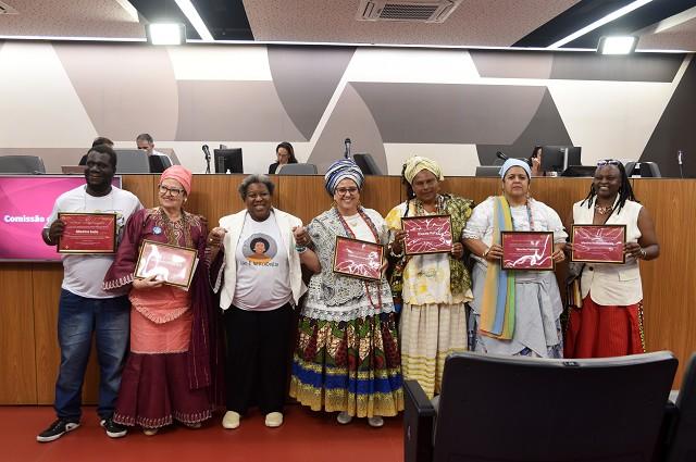 Acarajé: Tradição e Fé Cultura de Matriz Africana