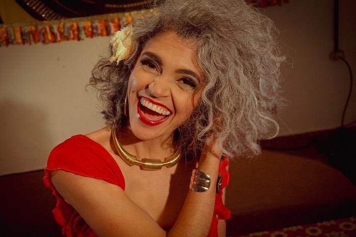 Raquel Santana estreia álbum visual solo com lançamento de dois clipes e músicas autorais