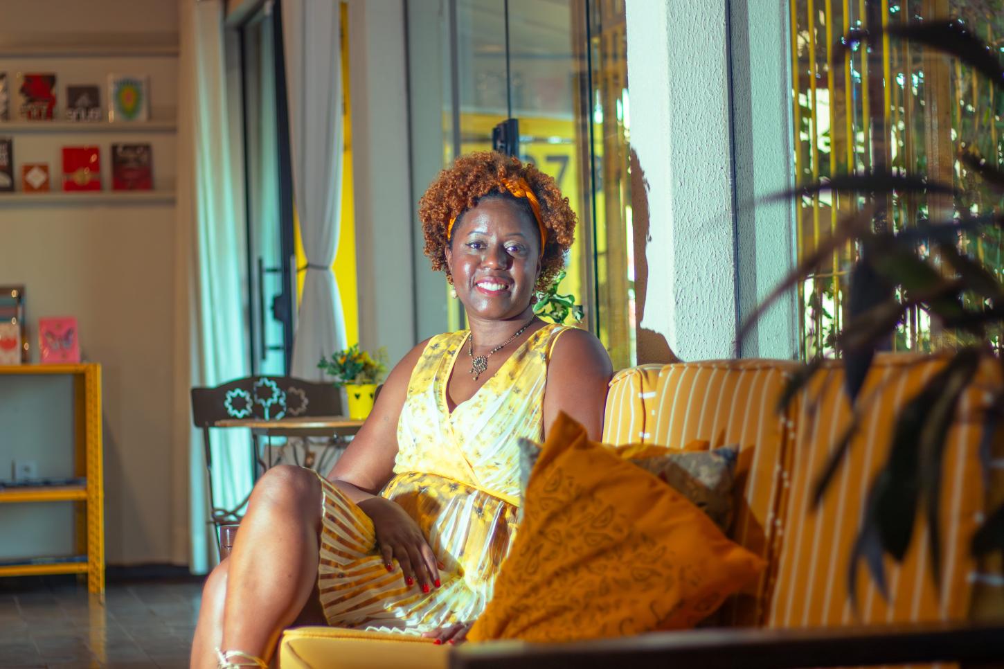 “Alma Preta”, estreia literária da mineira Tathiane de Lima Silva, une poesia, resistência e autoconhecimento