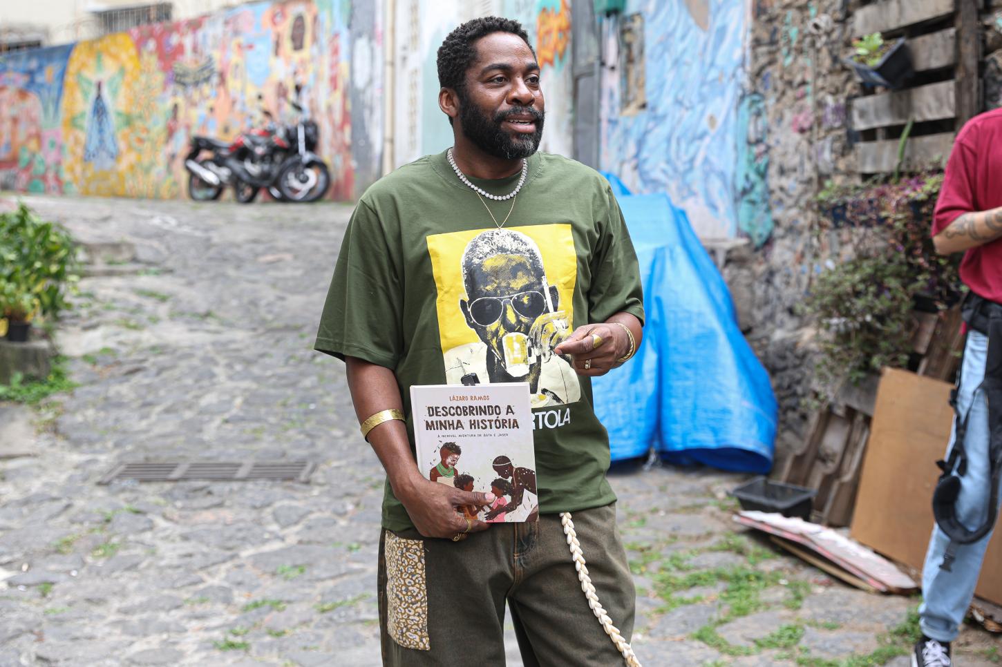 Lázaro Ramos lança livro infantil sobre ancestralidade em evento no Museu Afro Brasil 