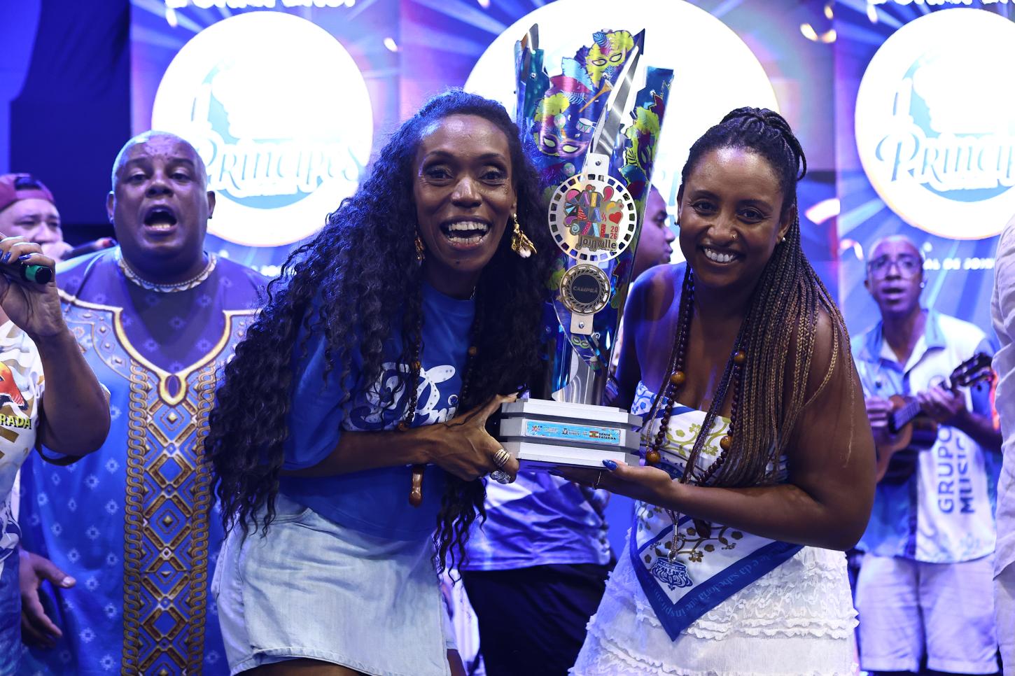 Príncipes do Samba celebra 40 anos com grande festa 