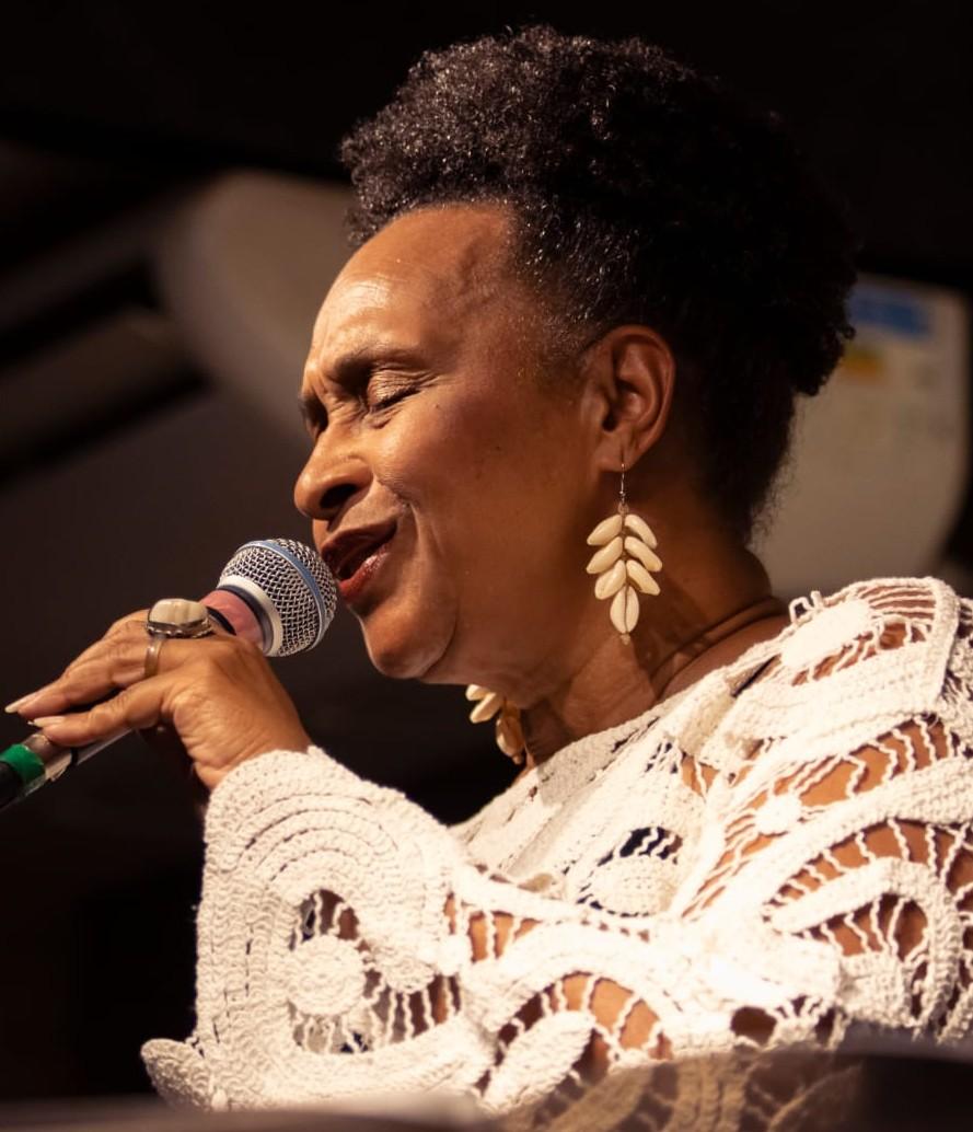  “Saravá! Sarah Vaughan!”