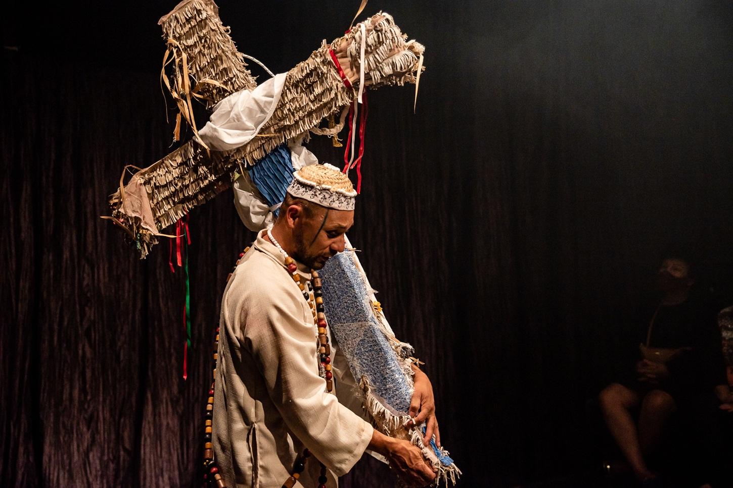 Companhia de Teatro Heliópolis apresenta espetáculos convidados