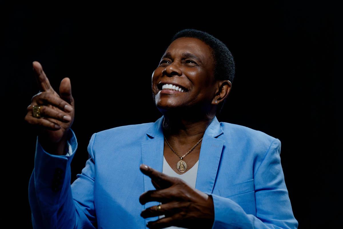 Teatro Nova Iguaçu Petrobras celebra quatro anos com show gratuito de Neguinho da Beija-Flor