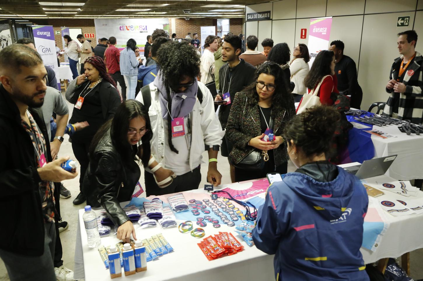 12ª Feira Diversa abre inscrições gratuitas e oferece oportunidades de trabalho e inclusão LGBTQIA+ em São Paulo