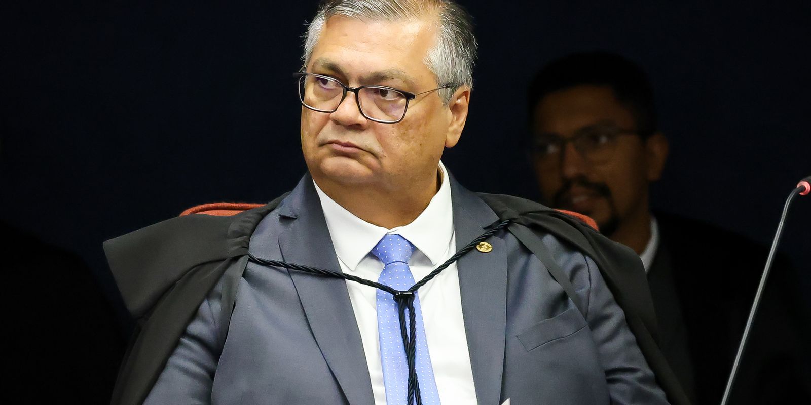 Flávio Dino, do STF, concede 10 dias ao governo para plano contra incêndios e El Niño