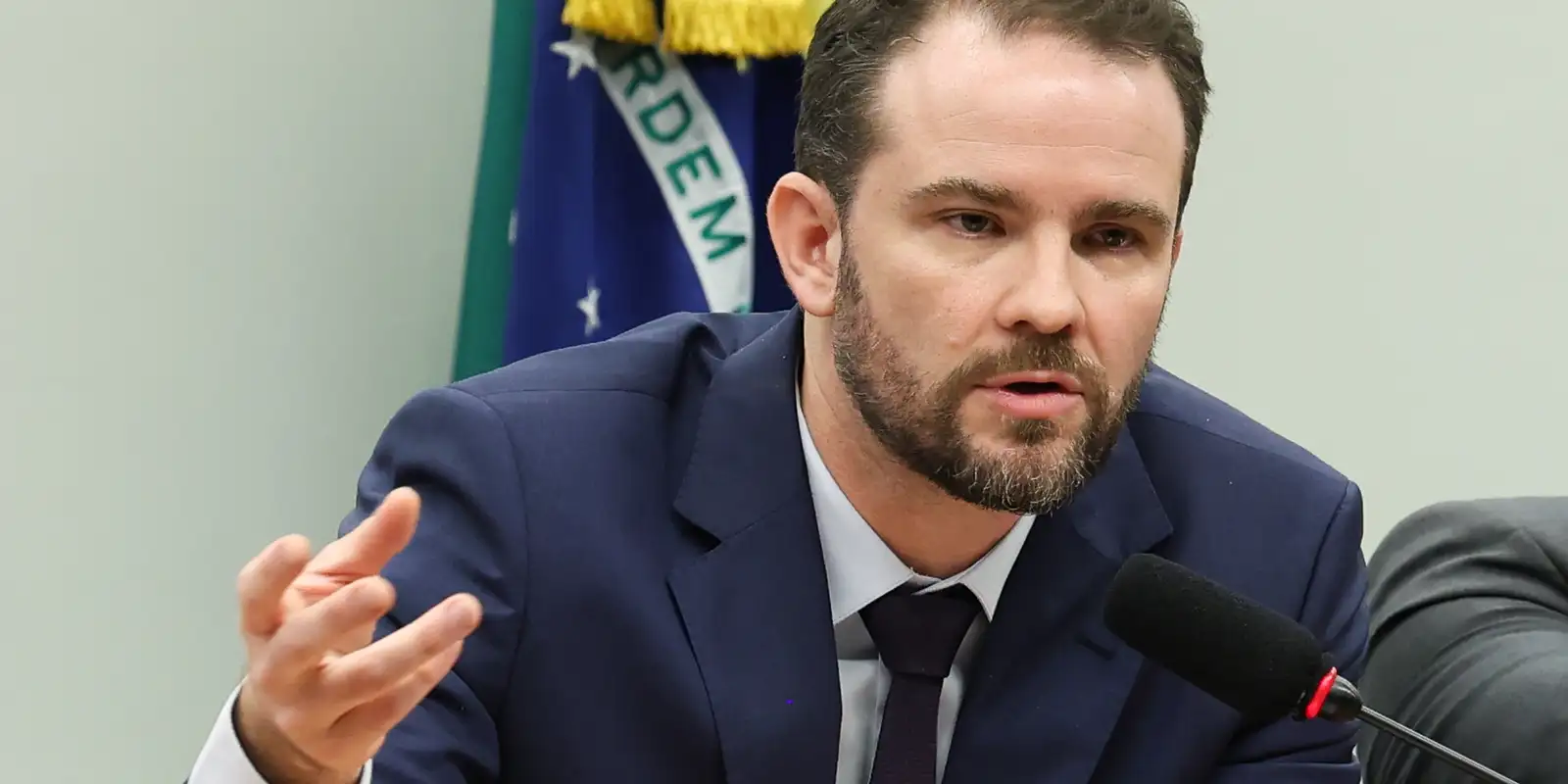União negocia aval para empréstimo de R$ 6,6 bilhões que pode salvar o BRB