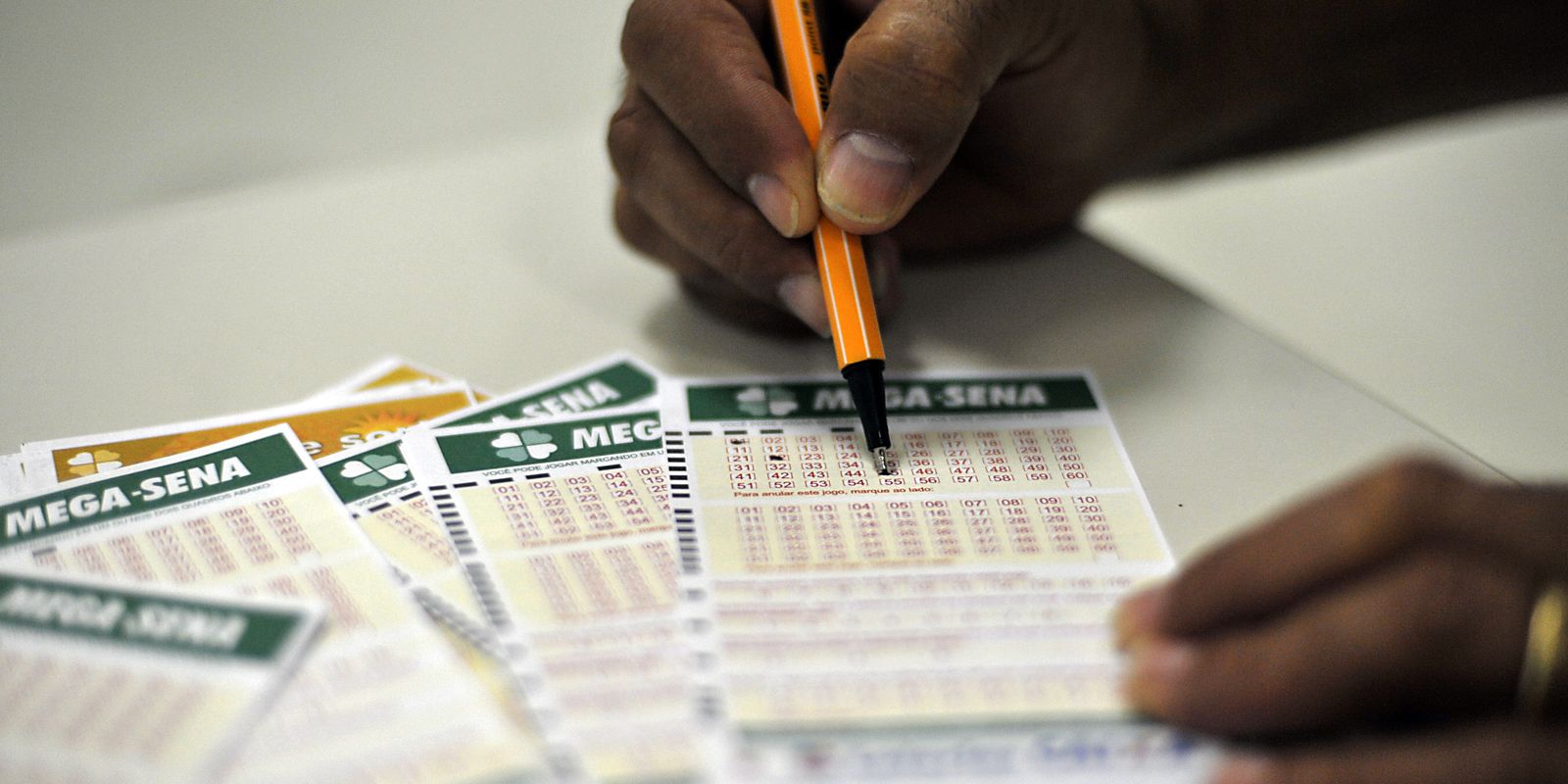 Mega-Sena acumula para R$ 65 milhões após ninguém acertar o prêmio principal