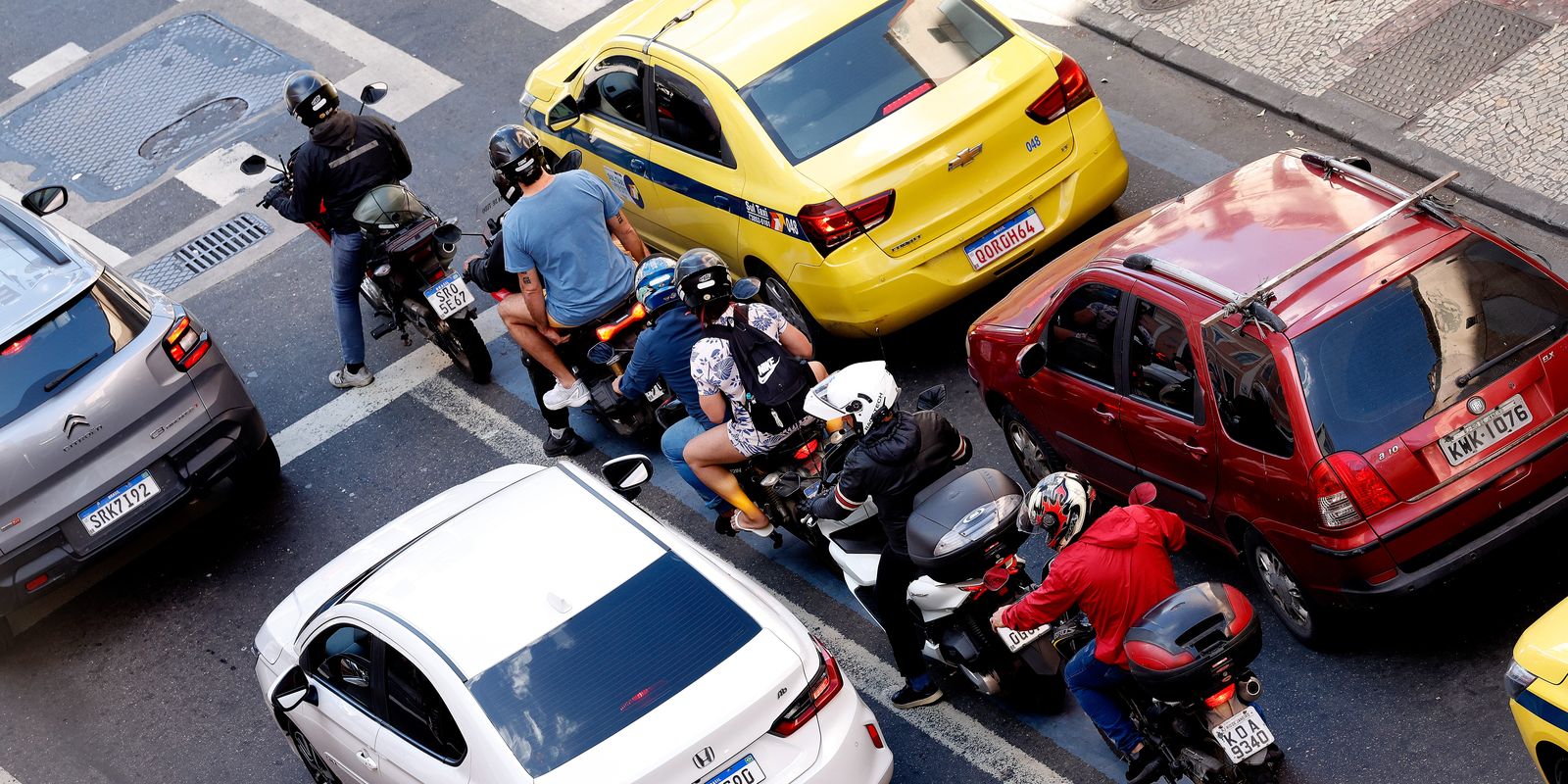 Mortes no trânsito impulsionadas por motocicletas crescem com a economia de aplicativo
