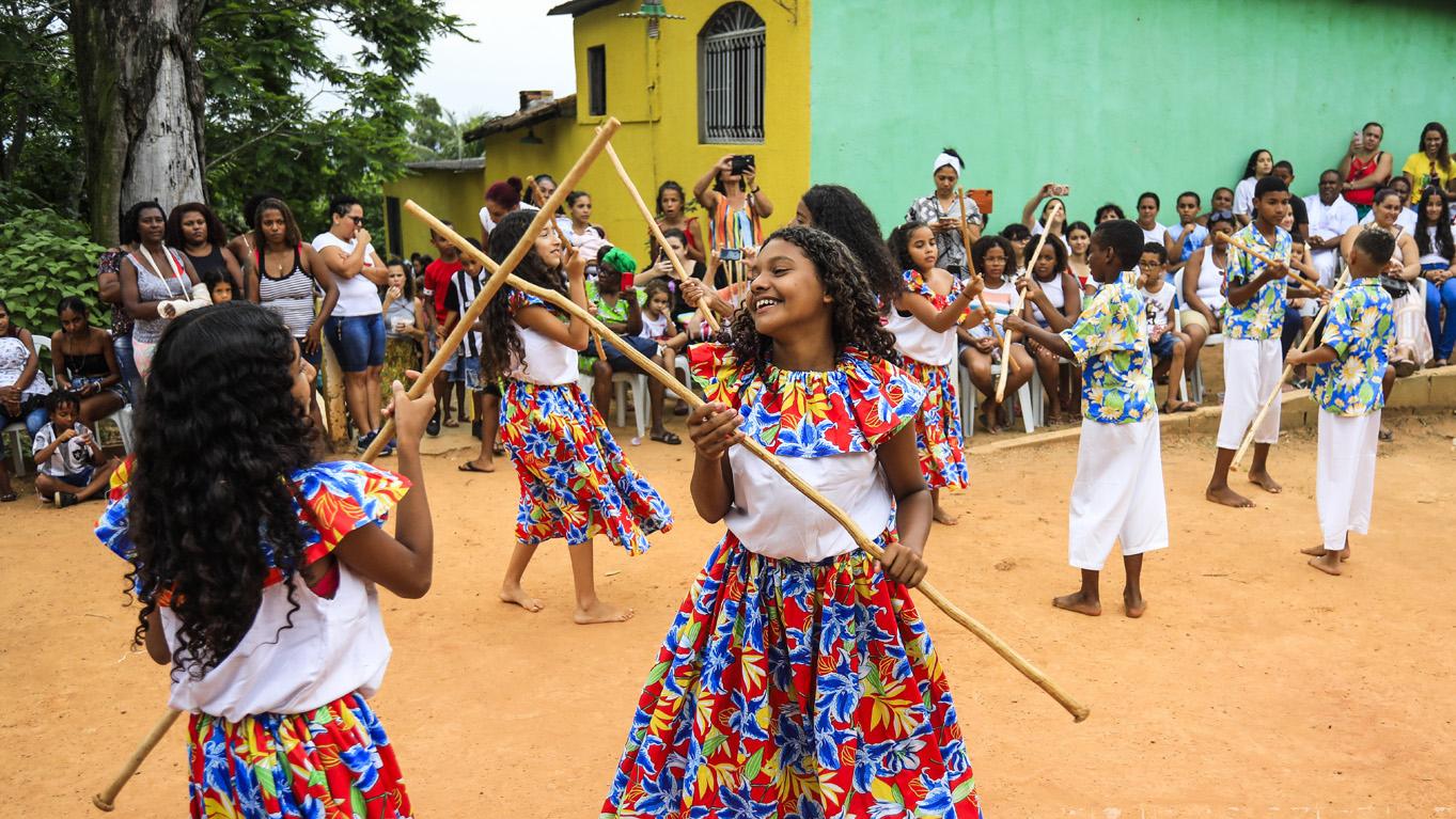 Quando a memória dança, o futuro aprende: OSFRJ lança livro no Museu do Pontal 