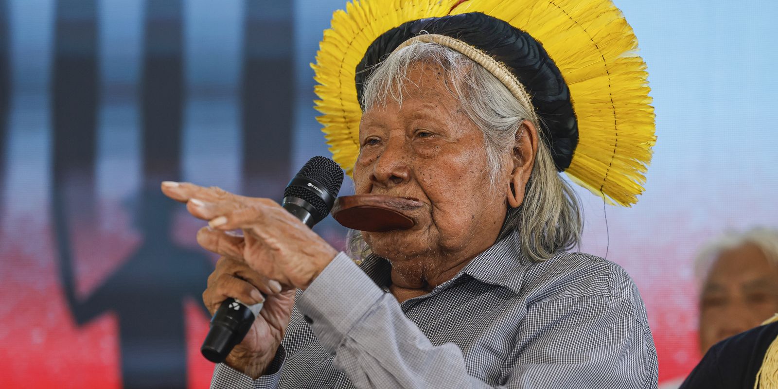 Cacique Raoni é internado novamente em estado grave no Mato Grosso