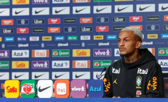 CBF anuncia corte de Wesley e Ancelotti convoca Éderson para a Seleção Brasileira