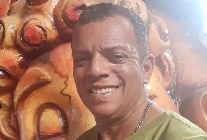 Acadêmicos de Vigário Geral anuncia Robson Goulart como novo carnavalesco