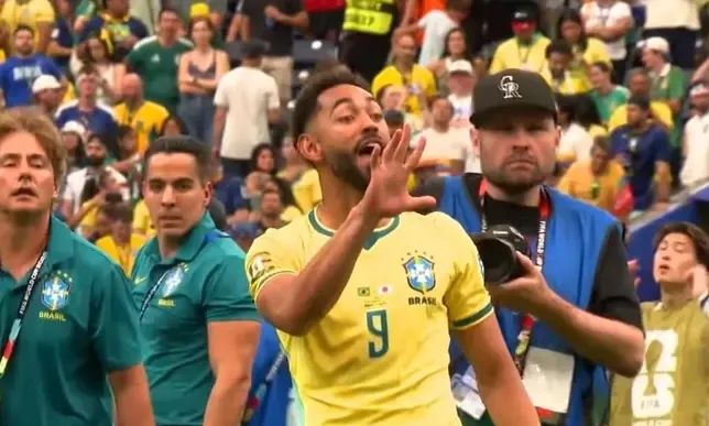 Matheus Cunha responde a críticas do Japão após classificação para as oitavas da Copa