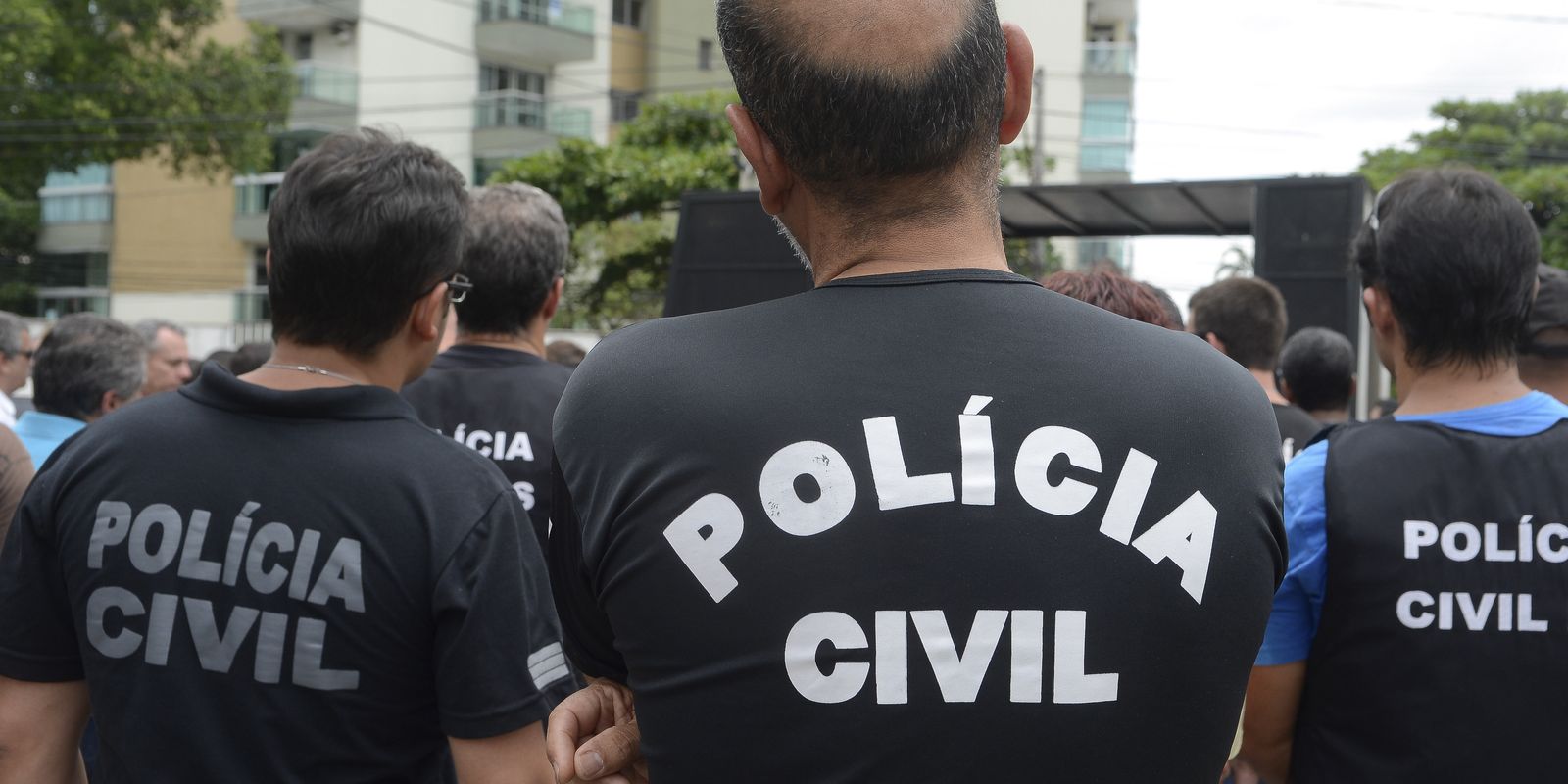 Deputado Val Ceasa é alvo de operação por suspeita de ligação com facção criminosa no Rio