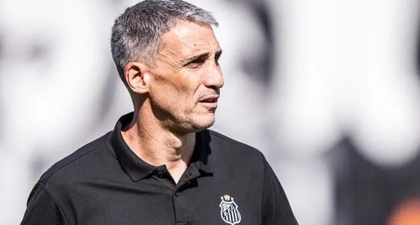 Juan Pablo Vojvoda, ex-técnico do Santos, assume o comando do Racing na Argentina