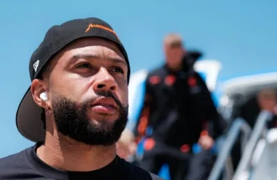 Técnico da Holanda avalia Memphis Depay no Corinthians antes do Mundial