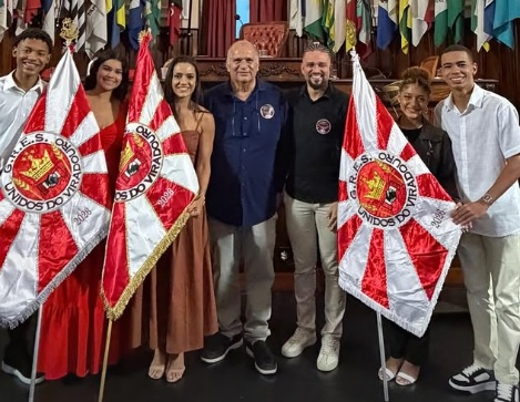 Niterói celebra 80 anos da Viradouro e o título de campeã de 2026 em cerimônia na câmara