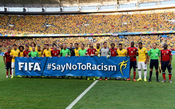 Antirracismo na Copa virou performance — a luta seguirá ativa?