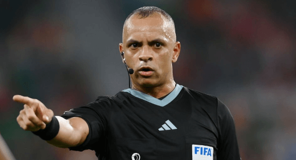 Árbitro brasileiro Wilton Pereira Sampaio ganha destaque para final da Copa do Mundo
