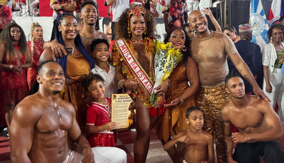 Estácio repatria Luana Bandeira como musa para o centenário 2027