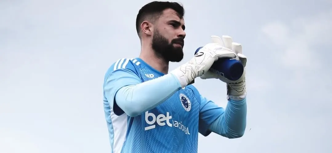 Internacional observa goleiro Matheus Cunha, do Cruzeiro