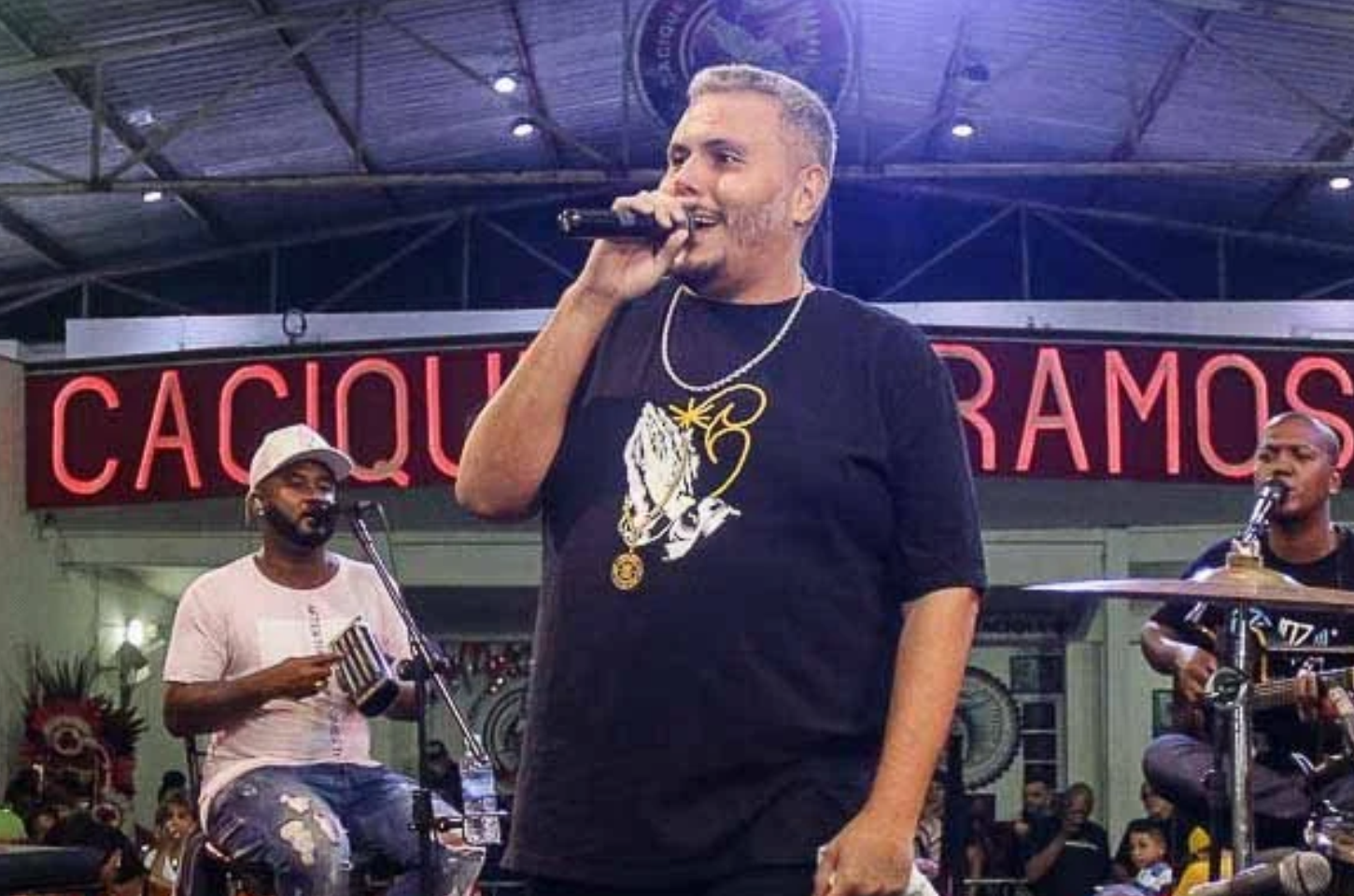 João Martins, Leonardo Bessa e Grupo Biguá são atrações da 152ª Feijoada do Cacique de Ramos