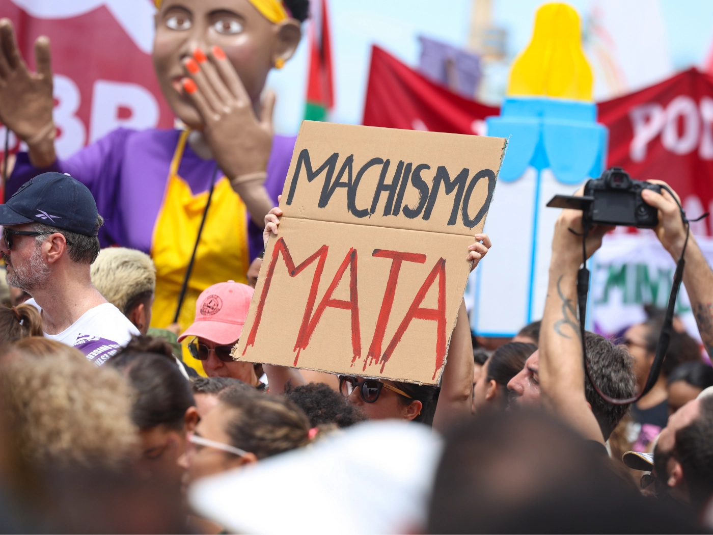 Maioria das brasileiras é vítima de violência contra a mulher praticada por parceiros