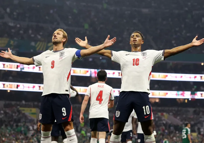 Inglaterra supera México em confronto eletrizante no Estádio Azteca e avança às quartas de final