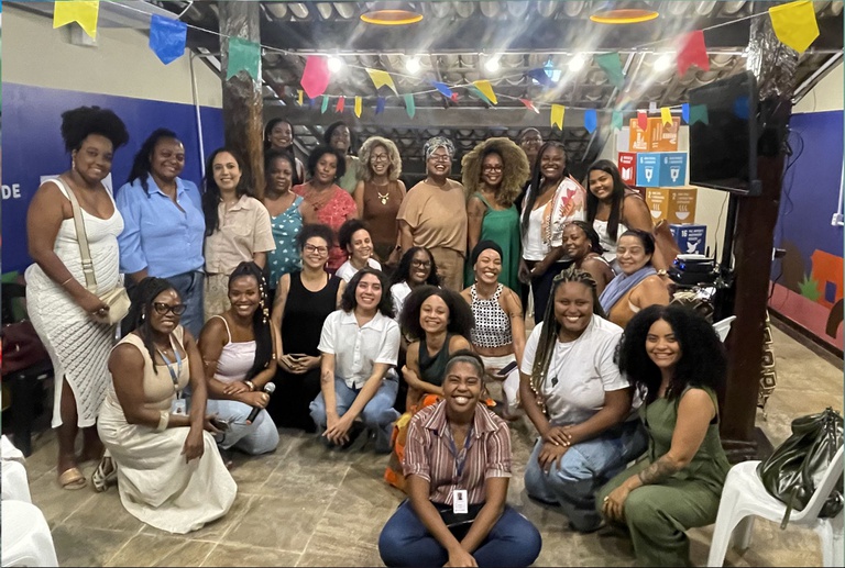 Mulheres negras debatem o fim da escala 6x1 na Casa da Igualdade Racial em Salvador