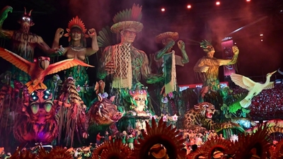O que o carnaval pode aprender com o Festival de Parintins e a vitória do Boi-bumbá Caprichoso