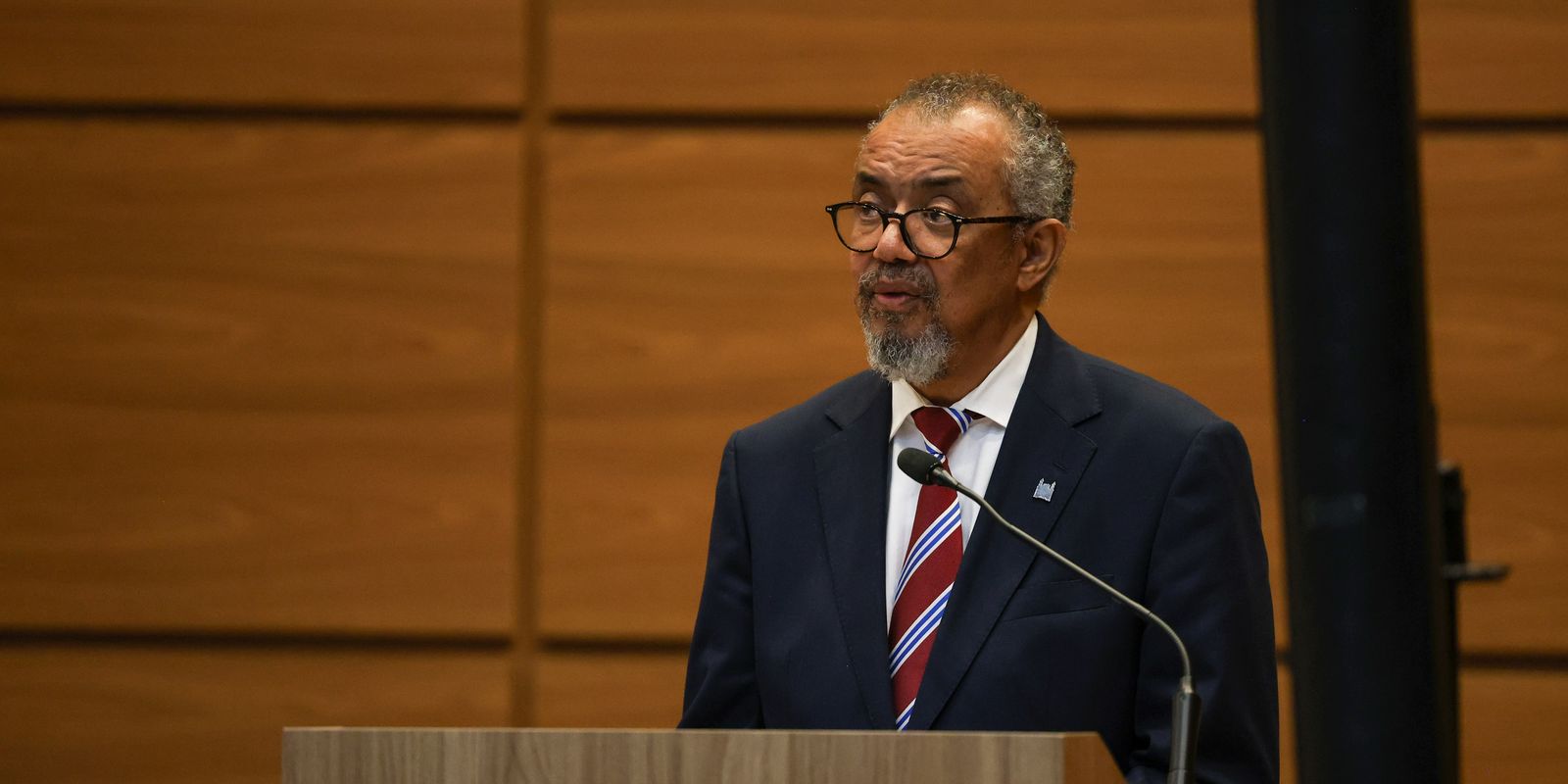 OMS afirma que o risco de disseminação global de surto de ebola é baixo
