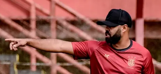 Treinador do Flamengo de Guarulhos prevê confronto equilibrado nas quartas de final