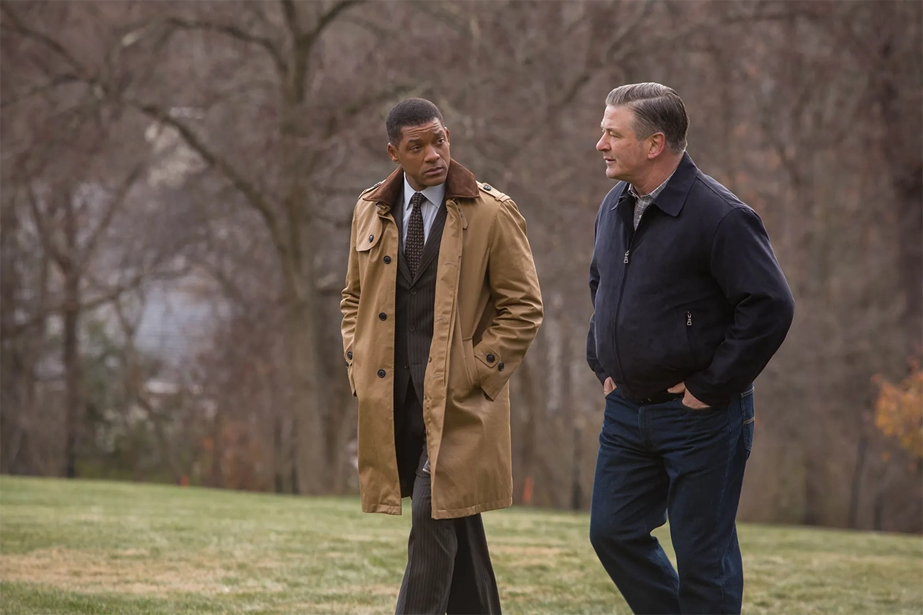 Drama biográfico estrelado por Will Smith desafia a poderosa NFL na Netflix