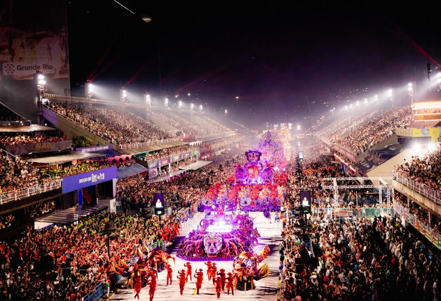 Ingressos do Rio Carnaval 2027 para o Grupo Especial esgotam em venda geral com 15 mil acessos