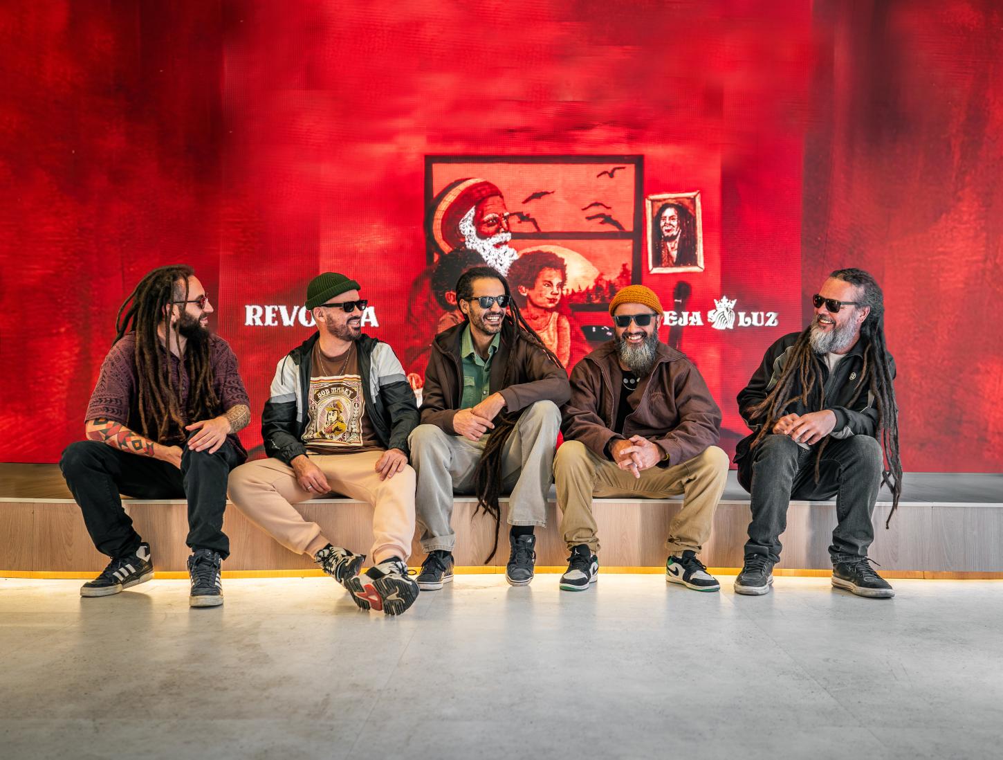 Veja Luz lança o EP Revoada e renova o reggae brasileiro contemporâneo
