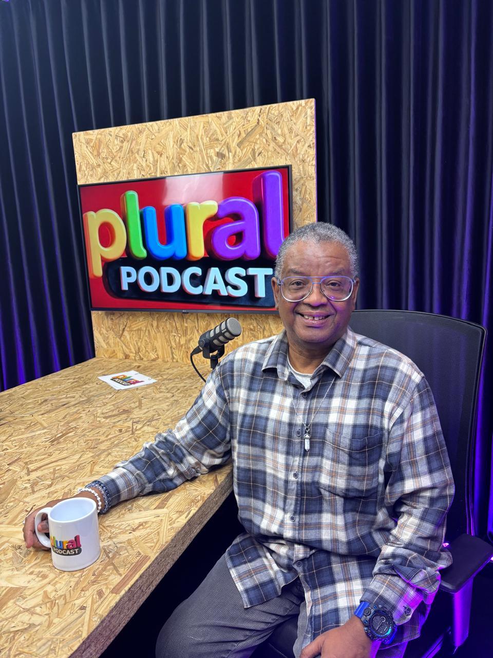 Jorge Maya no Plural Podcast relembra momentos marcantes da sua carreira