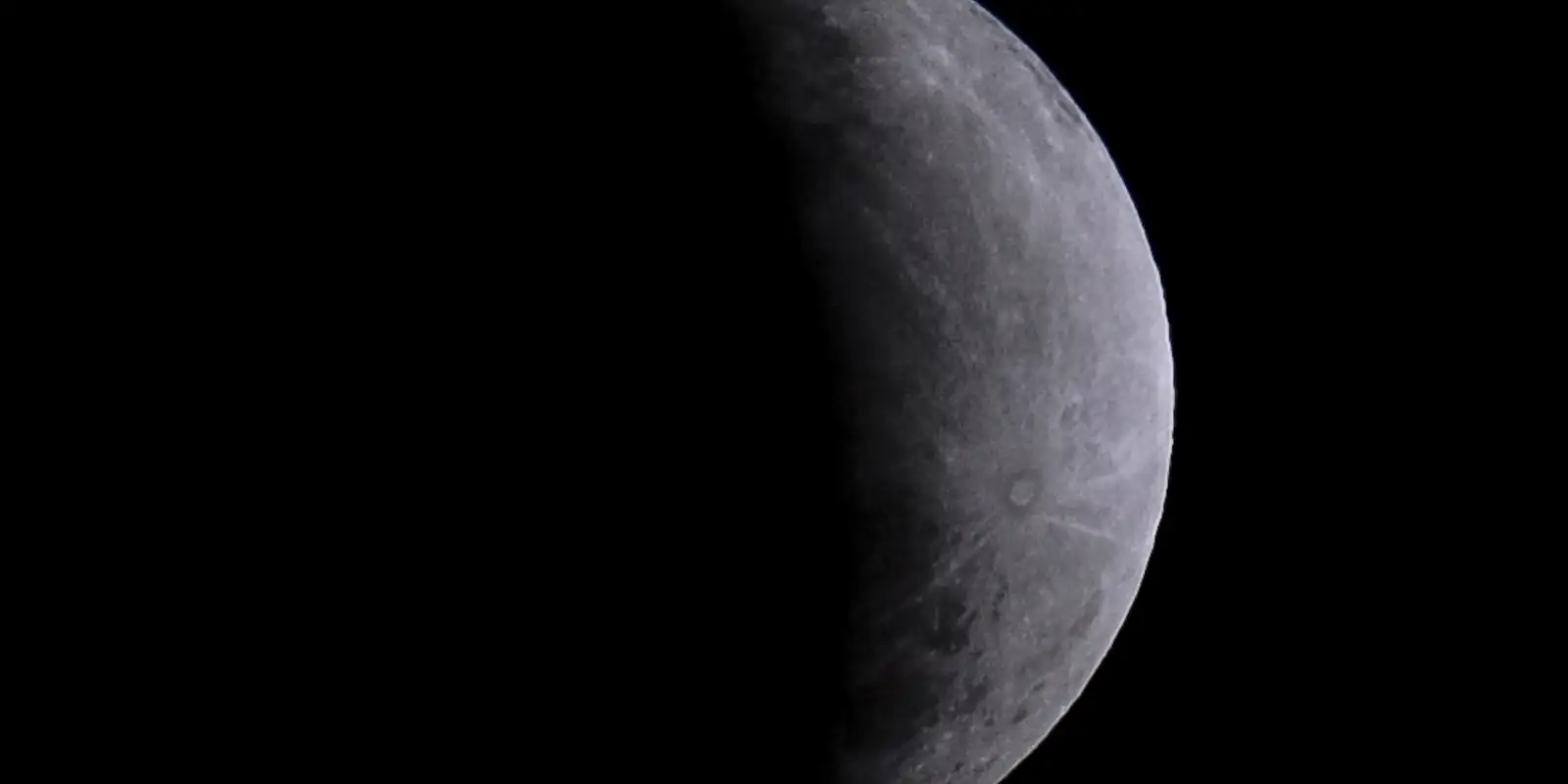 Saiba como ver o eclipse parcial da Lua visível em todo o Brasil nesta quinta