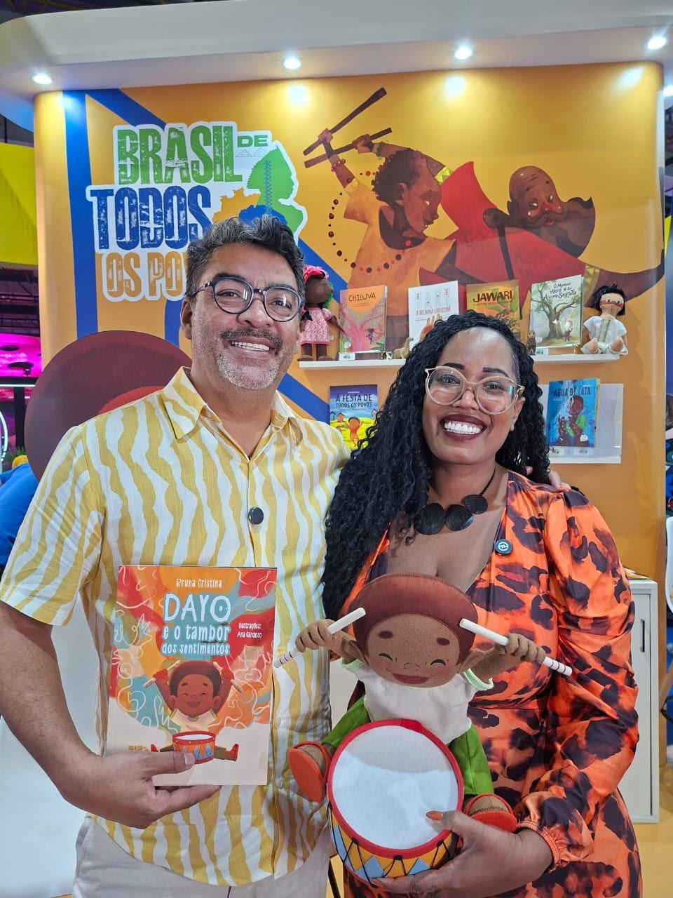 Livro infantil dayo e o tambor dos sentimentos estreia em são paulo