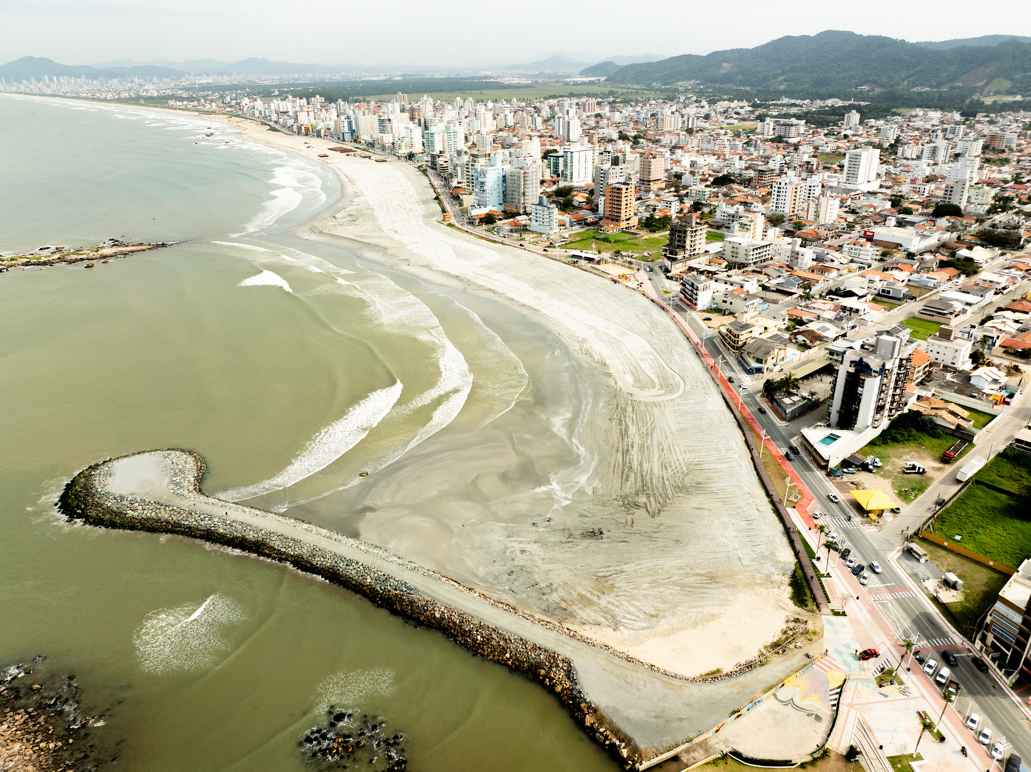 Navegantes comemora 64 anos com shows nacionais de Ferrugem e Banda Morada