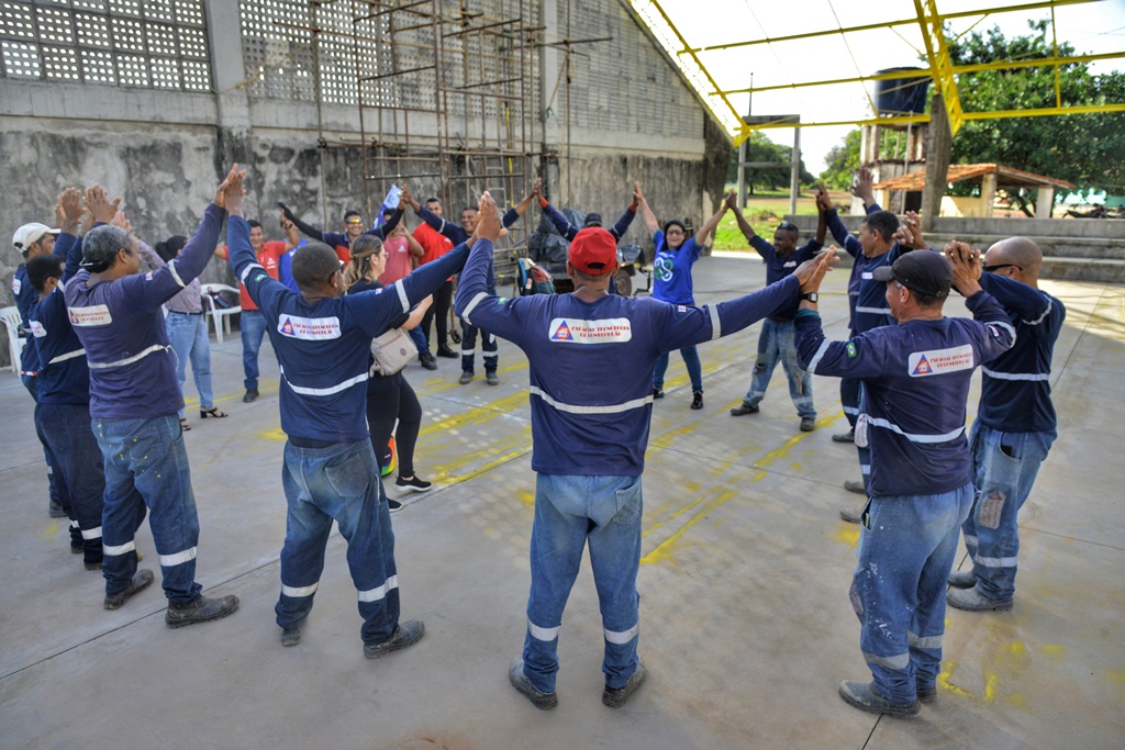 Sesi leva cultura, esporte e oficinas para comunidades quilombolas em Alcântara